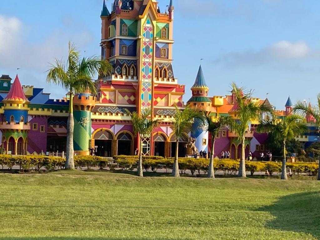 Casa De Praia Top! Beto Carrero, 500M Do Parque, Com Piscina E Sinuca, 1 Suite E 2 Quartos, 3Bwc, A 300M Da Praia, Churrasqueira E Estacionamento Privado Penha  Buitenkant foto